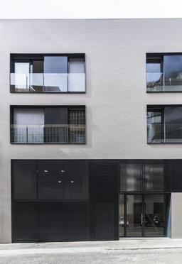 Pietra di Luna - uqqgsae08npnueuz2a1f@2x.jpg