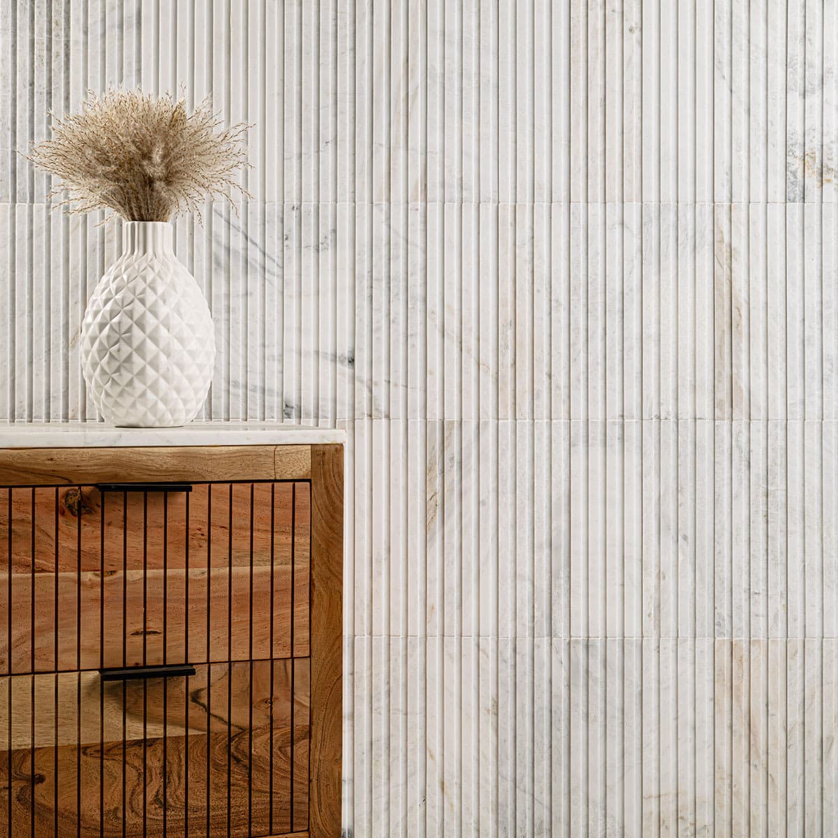 Arabescato Venato Tile Slat Honed - v5axk50siq4nsp8a0cqt@2x.jpg