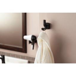 Voss Double Robe Hook - v7ruywvfhwkshphkuf2n@2x.jpg