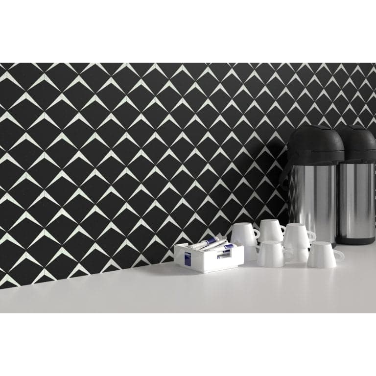BIZOU BLACK/WHITE PL CREST/MO - v8jyt8ylknwf6n8qfhle@2x.jpg