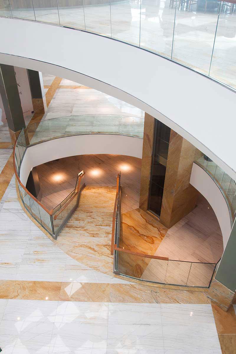 White Macaubas Quartzite - vf62qq8qofdhegamwd6o@2x.jpg
