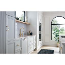 Air Switch with Dual Outlet - vlebde18qwtxzgf68ujf@2x.jpg