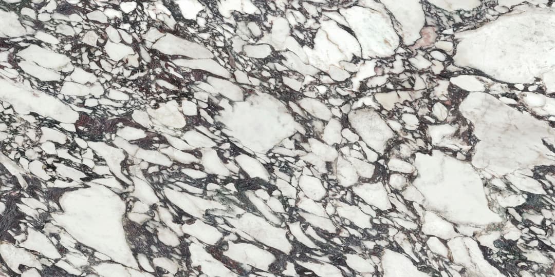 Calacatta Viola Polished - w0ihauqd5l7pfap1xtcf@2x.jpg