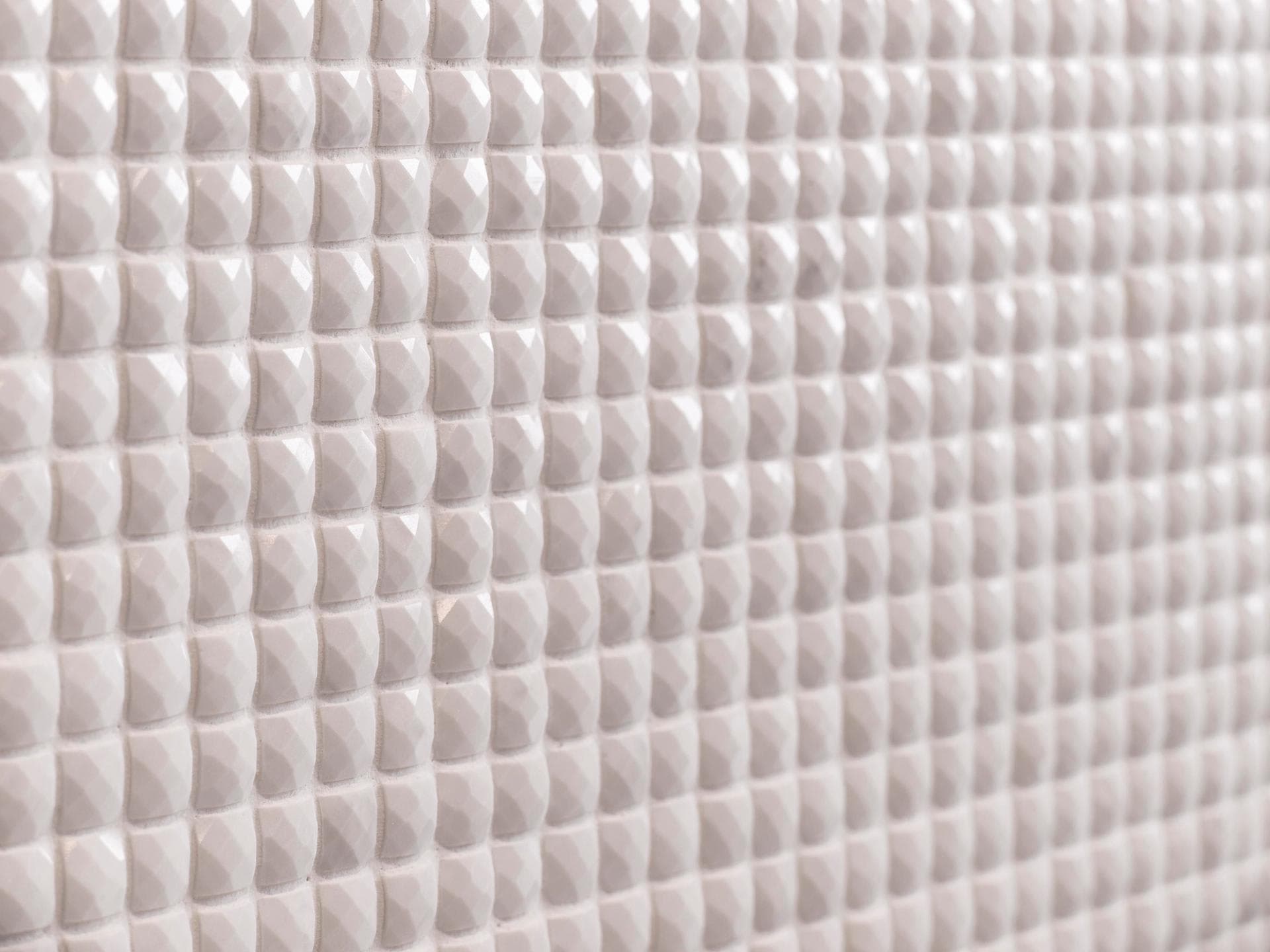ESSENTIAL DIAMOND PERSIAN WHITE (Make to order) - w3hnrphqogbvnyx93eru@2x.jpg