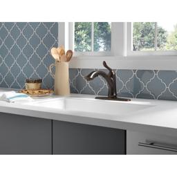 Linden Pull-Out Kitchen Faucet with Temporary Flow Increase & Optional Base Plate - Includes Lifetime Warranty - wf3qhm8oxvwjim6n8wgt@2x.jpg