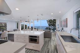 Dellano Moss Gray - wggt7iudl3r5lgopxave@2x.jpg