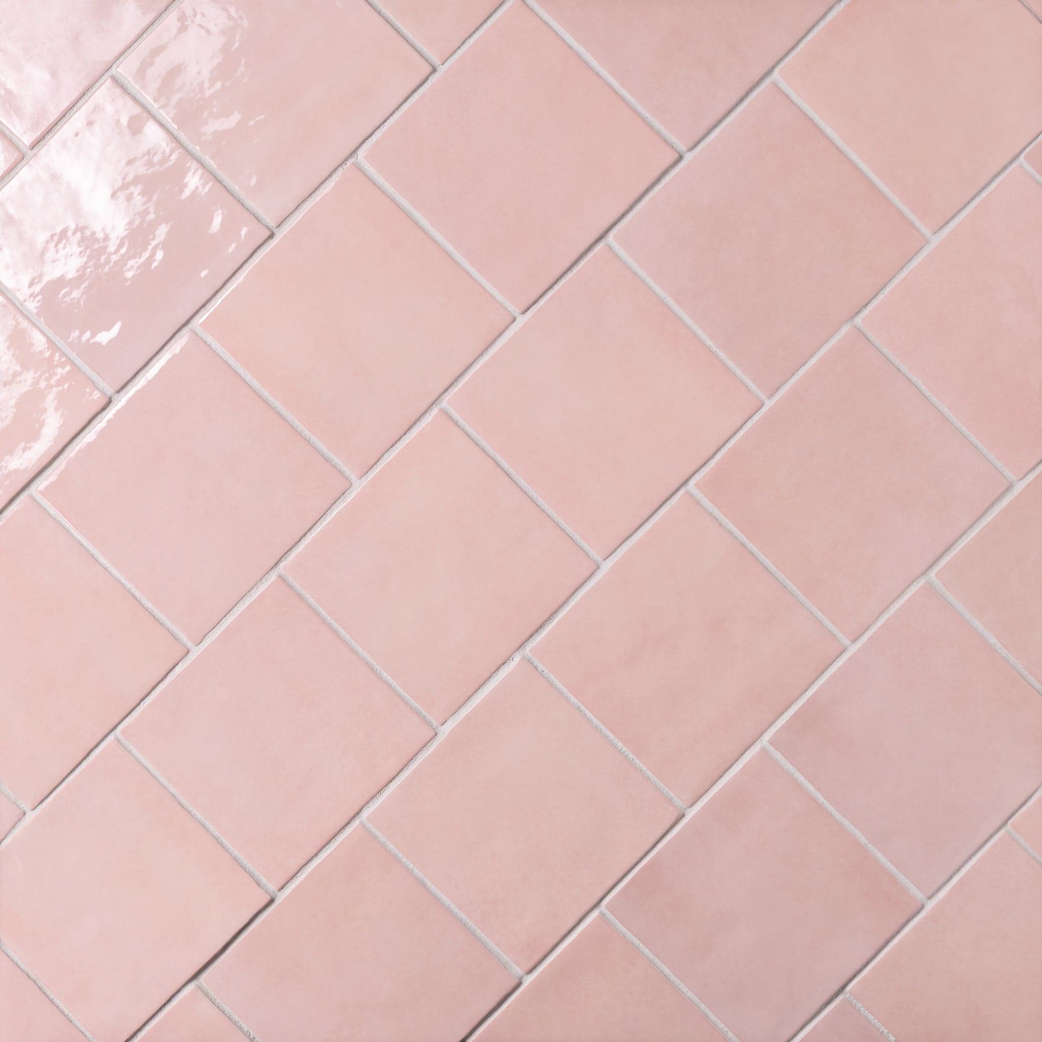 Cloé 5X5 Glossy Ceramic Tile in Pink