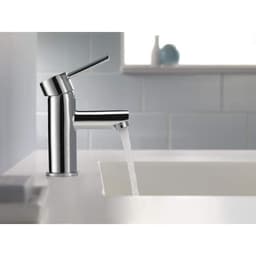 Delta Modern Single Hole Single-Handle Bathroom Faucet in Chrome 559LF-PP - wyuhq1jafjyftoyhwjyk@2x.jpg