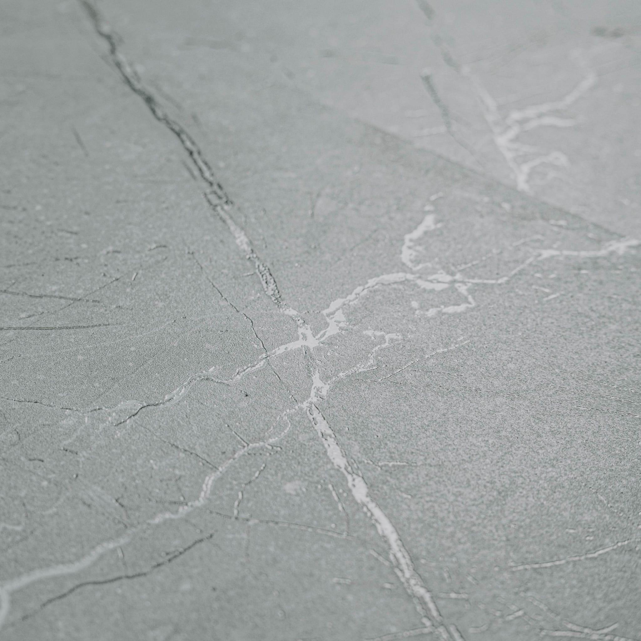 Aylana Gris - x3bvixvhsr1yvid5jzeh@2x.jpg