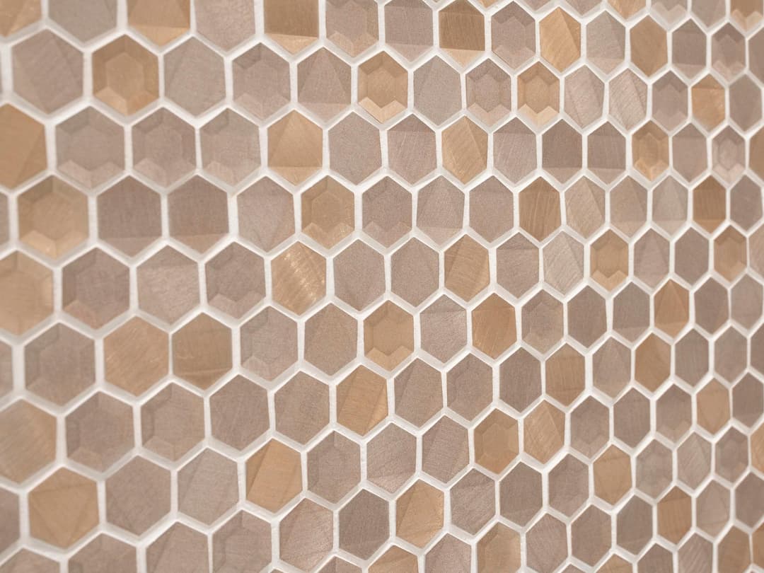 GRAVITY ALUMINIUM SIDES GOLD (Make to order) - xcewfcoe7dgrpw2cuufy@2x.jpg