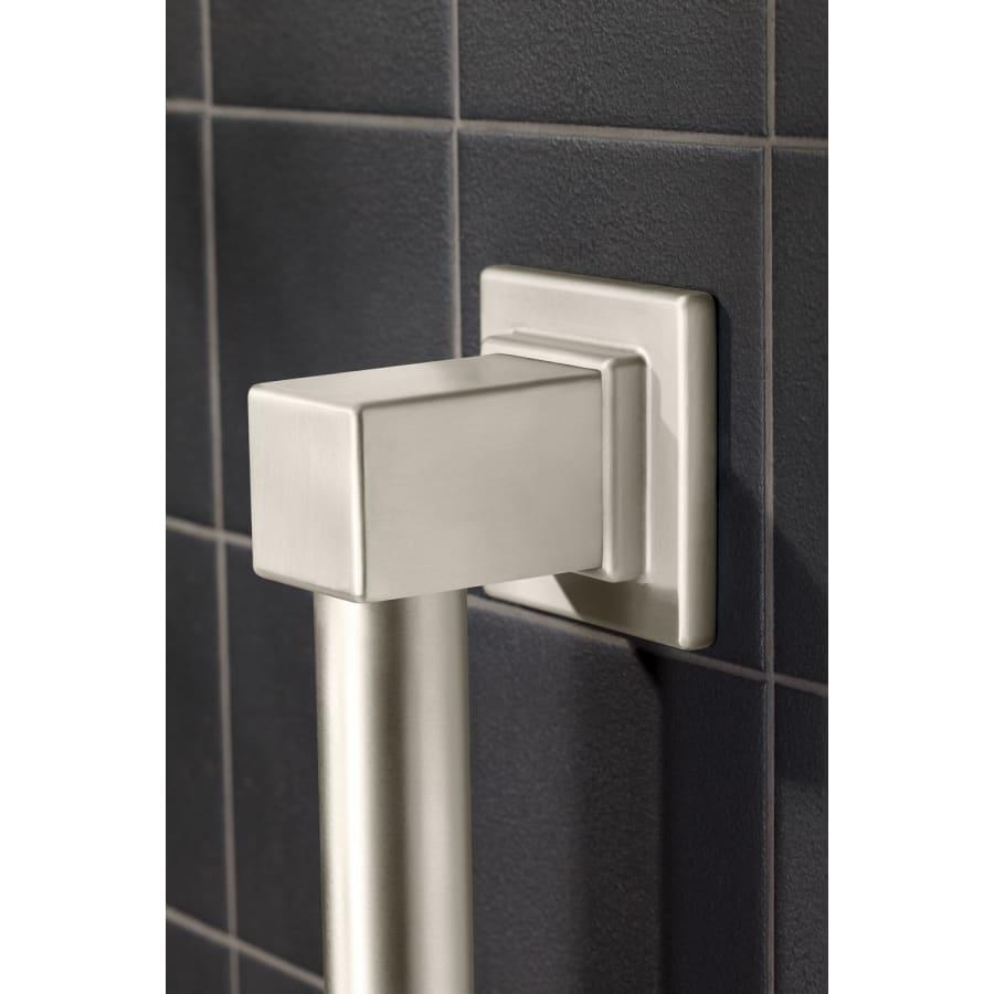 90 Degree 18" Grab Bar - xgzfeqv9whlimxyrwhp9@2x.jpg