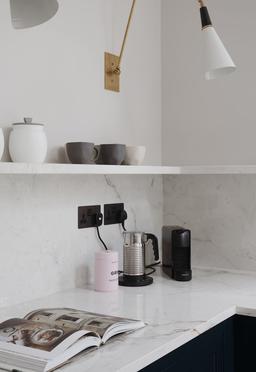 Abu Dhabi White - xhq1gx5ou2ignypjmnbh@2x.jpg