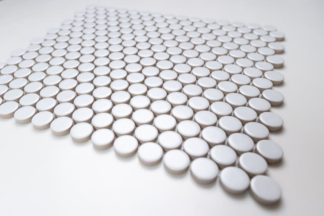 White Penny Round 19MM - xlfx1wrdwl8mhshvfrly@2x.jpg