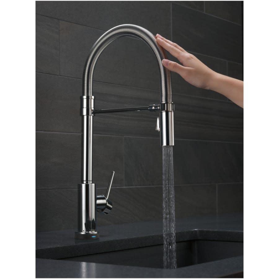 Trinsic Pre-Rinse Pull-Down Kitchen Faucet with On/Off Touch Activation, Magnetic Docking Spray Head - Limited Lifetime Warranty (5 Year on Electronic Parts) - xmh9xvxlg0uo2wm8pckb@2x.jpg
