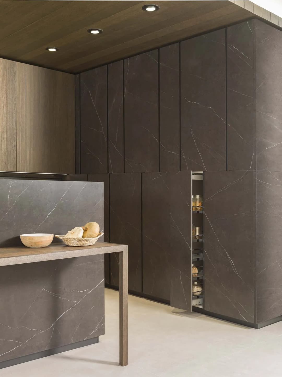 Liem Dark Polished - xrb2cx9y2vu7sr6qcyeb@2x.jpg