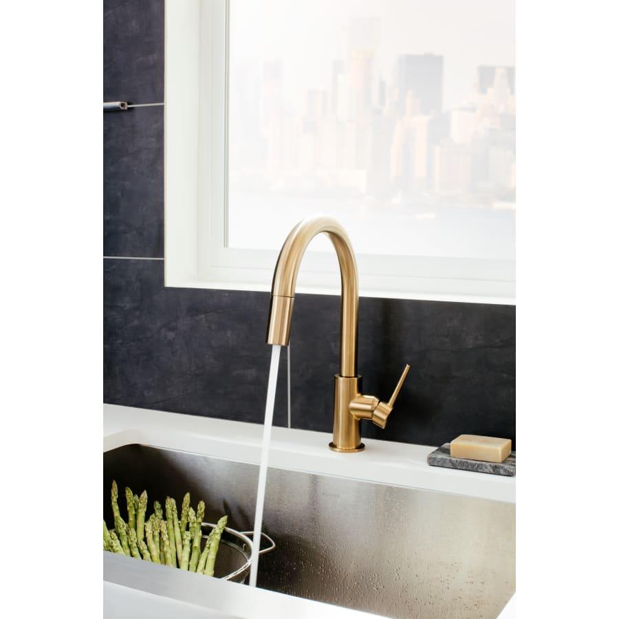 Trinsic Pull-Down Kitchen Faucet with Magnetic Docking Spray Head - Includes Lifetime Warranty - xz3bj2gqnjcqb6ar8sfm@2x.jpg