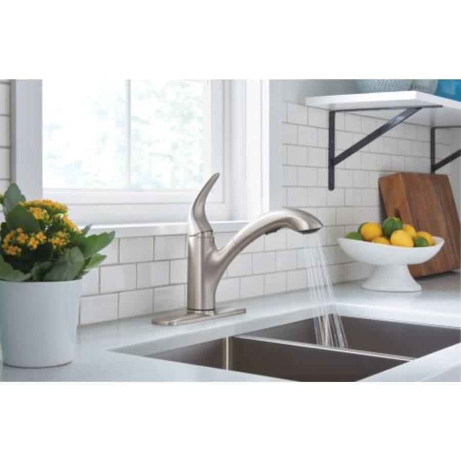 Medina Single Handle Kitchen Faucet with Pullout Spray - ylw3yl0szirzpjwgqemr@2x.jpg