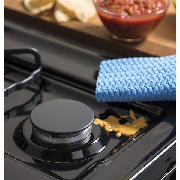 GE 30 in. 4.8 cu. ft. Freestanding Gas Range in Black (JGBS10DEMBB) - ynjw7vo3etagai9epjns@2x.jpg