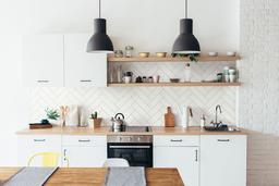 White Glossy - yqkliy6s4jzmxud3fqzm@2x.jpg