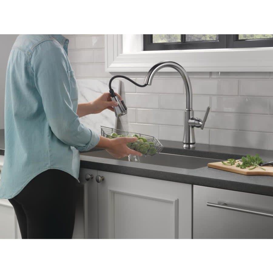 Coranto 1.8 GPM Single Hole Pull Down Kitchen Faucet with Magnetic Docking Spray Head and ShieldSpray - yrvk7s3fskjv91uvdcer@2x.jpg