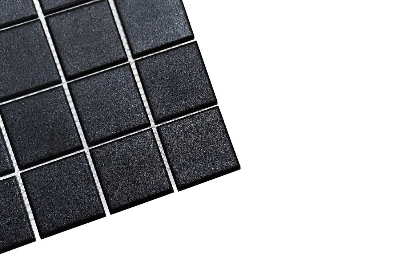 2x2 Black Square - ys9jyup05cx2ijvefg3c@2x.jpg