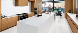 Calacatta Miraggio Gold - z880wbzkn88agrp8fien@2x.jpg