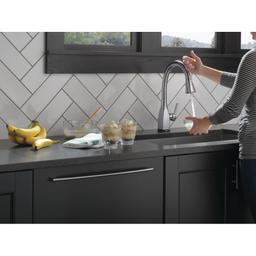 Mateo 1.8 GPM Single Hole Kitchen Faucet with Diamond Seal and Touch2O Technology - zjxxhjsgn96x1uvnbwof@2x.jpg
