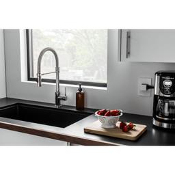 Trinsic Pre-Rinse Pull-Down Kitchen Faucet with Magnetic Docking Spray Head - Limited Lifetime Warranty - zpqzqibjysebqerns4vm@2x.jpg