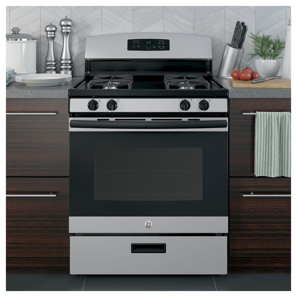Ge® 30" Free-Standing Gas Range - zvyvocuke0sd9nkyryuo@2x.jpg