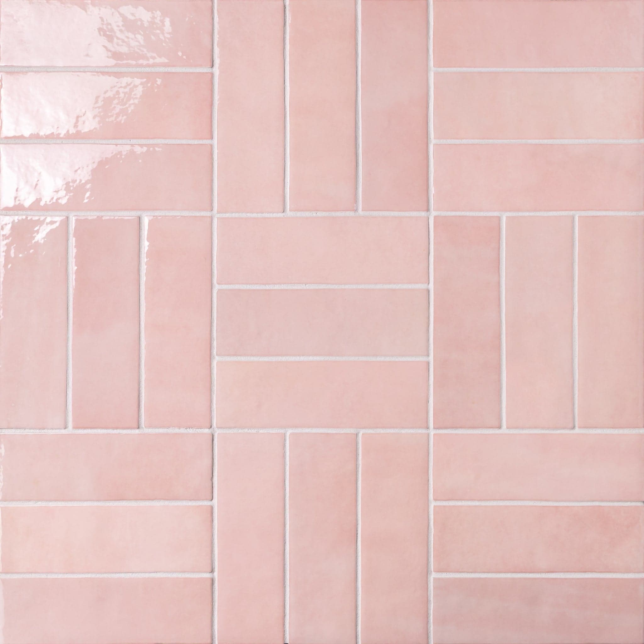 Cloé 2.5X8 Glossy Ceramic Tile in Pink