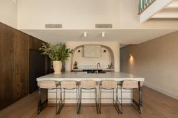 Vancouver - igdgld2tggfrxxouxbp6_6e17b9d1-4d70-42eb-992e-0d580ddd8467@2x.jpg