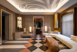 Versailles Ivory - lcfo6wltbdu5q58qpqw1_42ecbfe0-ce24-4ff6-a446-dc6fd144ba93@2x.jpg