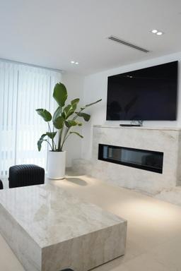 Taj Mahal - lecjicsk0yy0kdbjijok_fcfd1905-5e09-40e5-86c0-142bcc91ab05@2x.jpg