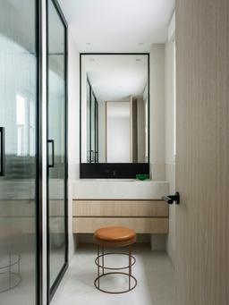 White Macaubas - rors6aidqtcdngf2hzyb_03369d64-d56c-4020-aa99-80bce9540b1f@2x.jpg