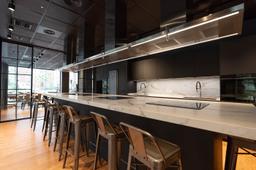 Platino - tjaislzdsptblaownbo4_c7eeec6c-8b23-426b-8c78-5c1eeb1ce914@2x.jpg