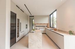 Taj Mahal - vbpodxpl3dwn2rcosxcc_c56a4366-d335-4630-b5c5-d0932c36f230@2x.jpg