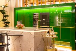 Versailles Ivory - ynzf1dyrwiyajelueyd8_dda7b55f-8eec-4ee1-b8cd-637f08ca5ebf@2x.jpg